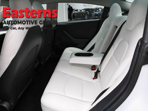 Used 2023 Tesla Model 3 Standard Range image 16