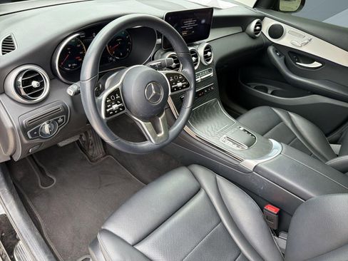 Used 2022 Mercedes-Benz GLC 300 4MATIC image 4