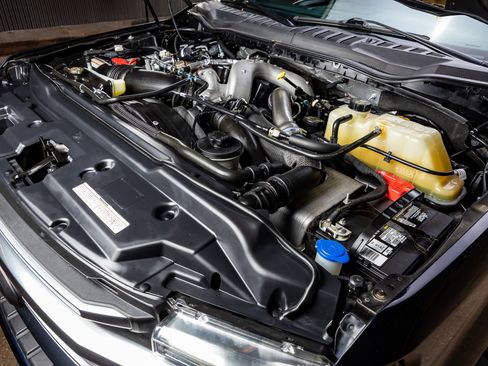 Used 2021 Ford F250 Platinum w/ FX4 Off-Road Package image 40