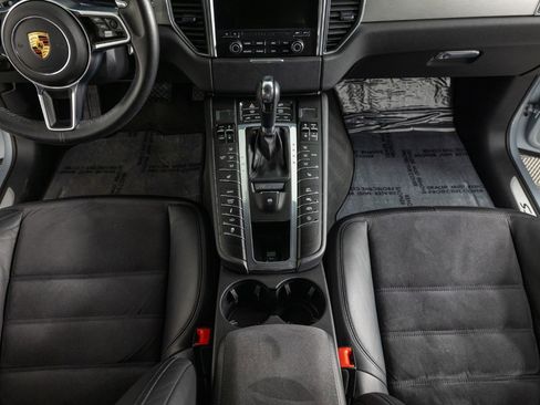 Used 2017 Porsche Macan GTS image 32