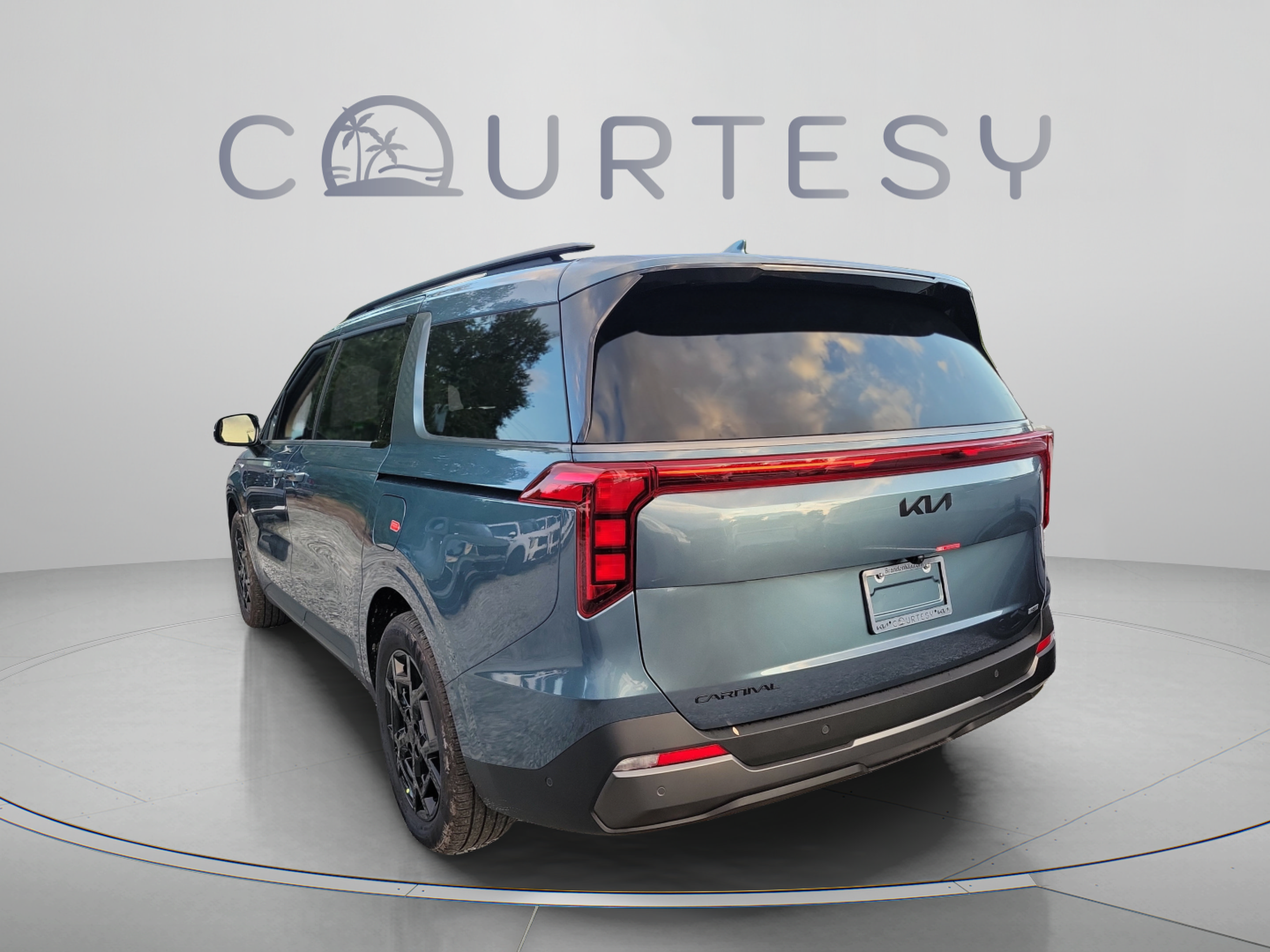 New 2027 Kia Carnival SX w/ Dark Edition Package FWD image 2