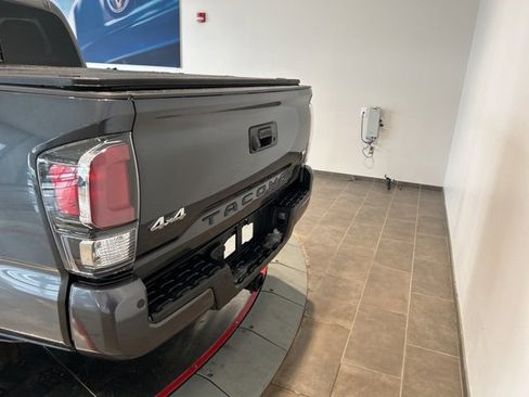 Used 2023 Toyota Tacoma Limited image 5