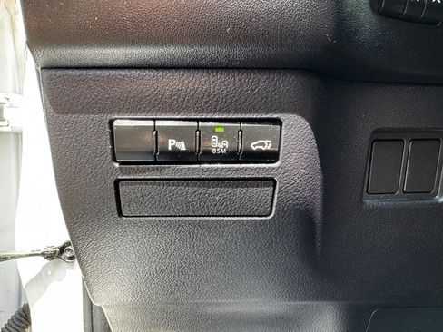 Used 2015 Lexus NX 200t FWD image 30