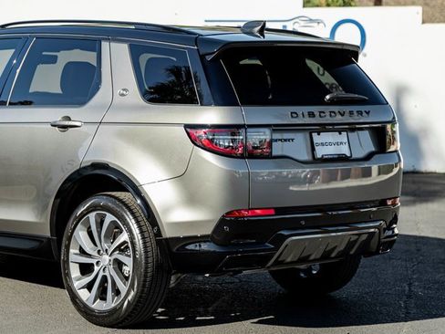 Used 2024 Land Rover Discovery Sport Dynamic SE image 10