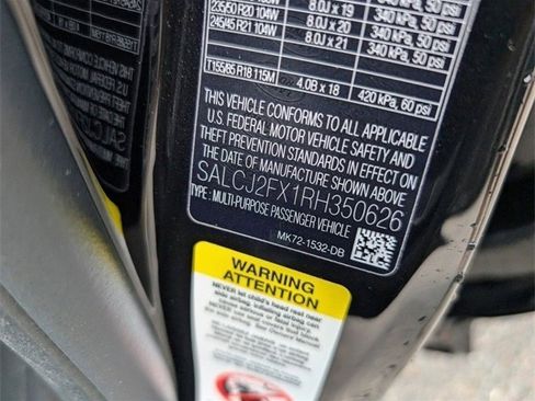 Used 2024 Land Rover Discovery Sport S image 16