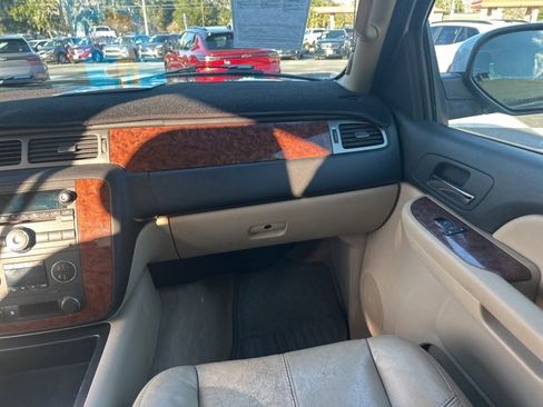 Used 2007 Chevrolet Avalanche LT w/ LT Preferred Equipment Group image 4