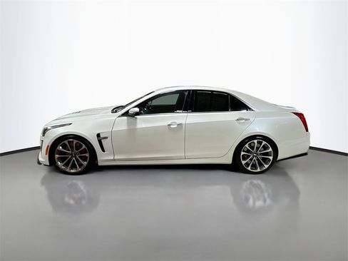 Used 2016 Cadillac CTS V image 10