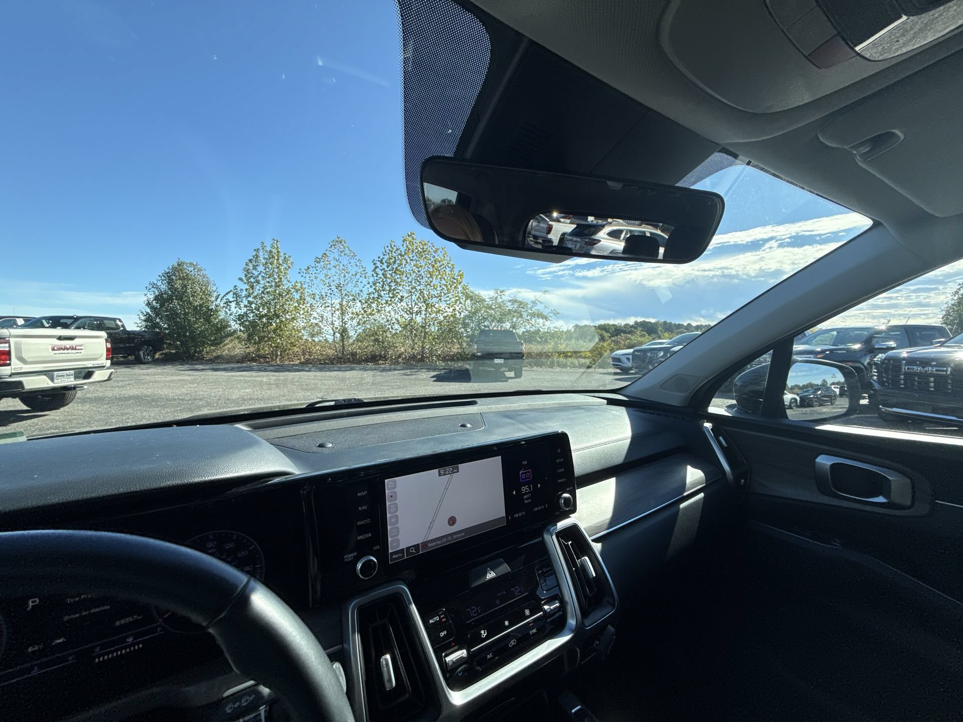 Used 2022 Kia Sorento EX FWD image 10