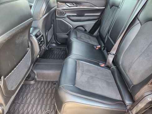 Used 2022 Jeep Grand Cherokee Trailhawk image 34