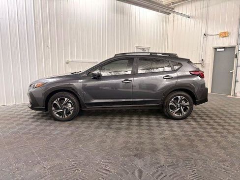 Used 2025 Subaru Crosstrek 2.0i Premium AWD/4WD image 2