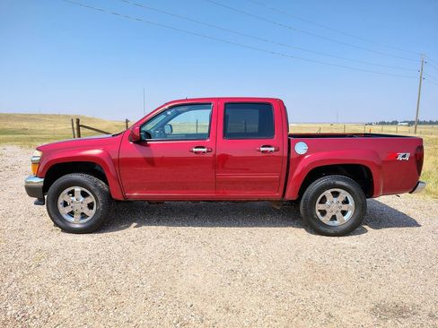 Used 2011 Chevrolet Colorado LT w/ LPO--Chrome Package AWD/4WD image 2