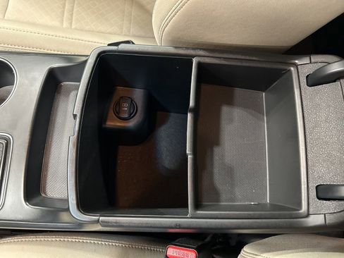 Used 2019 Kia Sorento FWD image 22