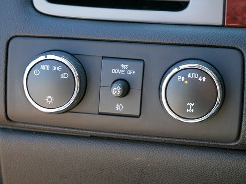 Used 2014 GMC Yukon XL SLT image 20