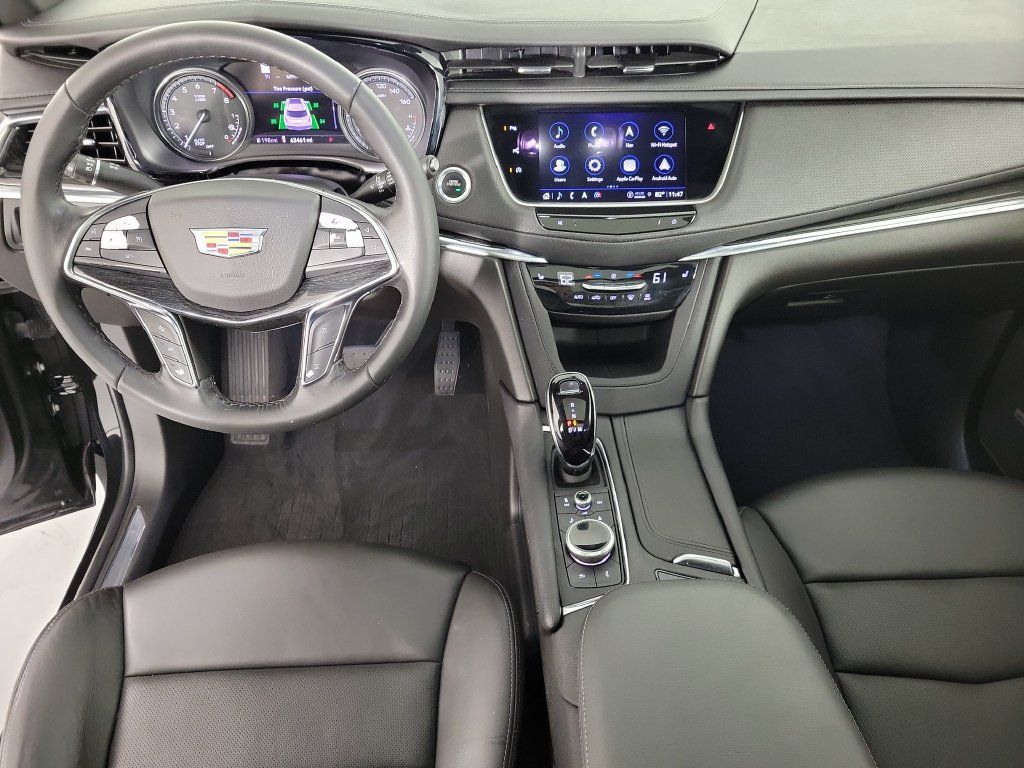 Used 2023 Cadillac XT5 Premium Luxury w/ Technology Package FWD image 16