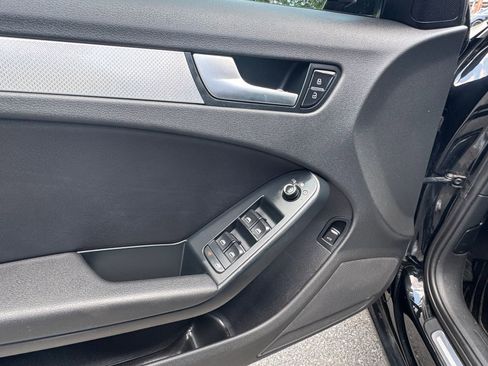 Used 2010 Audi A4 2.0T Premium image 23