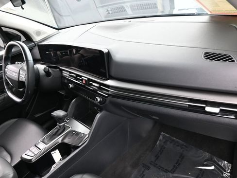 Used 2026 Kia Sportage EX w/ EX Panorama Roof Package FWD image 47