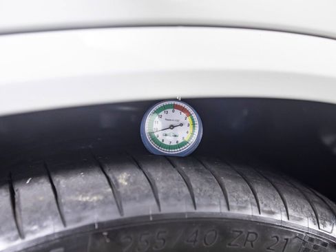 Used 2025 BMW X4 M w/ Executive Package image 46