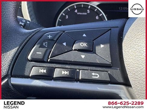 Used 2023 Nissan Sentra SV image 18