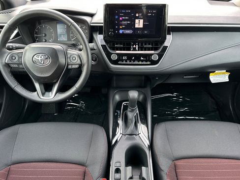 Certified 2025 Toyota Corolla SE image 12