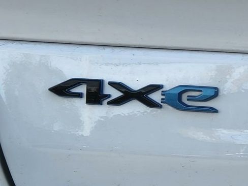 Used 2022 Jeep Grand Cherokee Trailhawk image 5