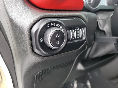 Used 2020 Jeep Gladiator Rubicon w/ Advanced Safety Group image 23