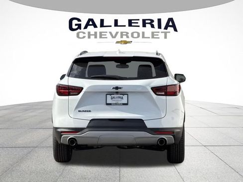 New 2026 Chevrolet Blazer LT w/ Convenience Package FWD image 6