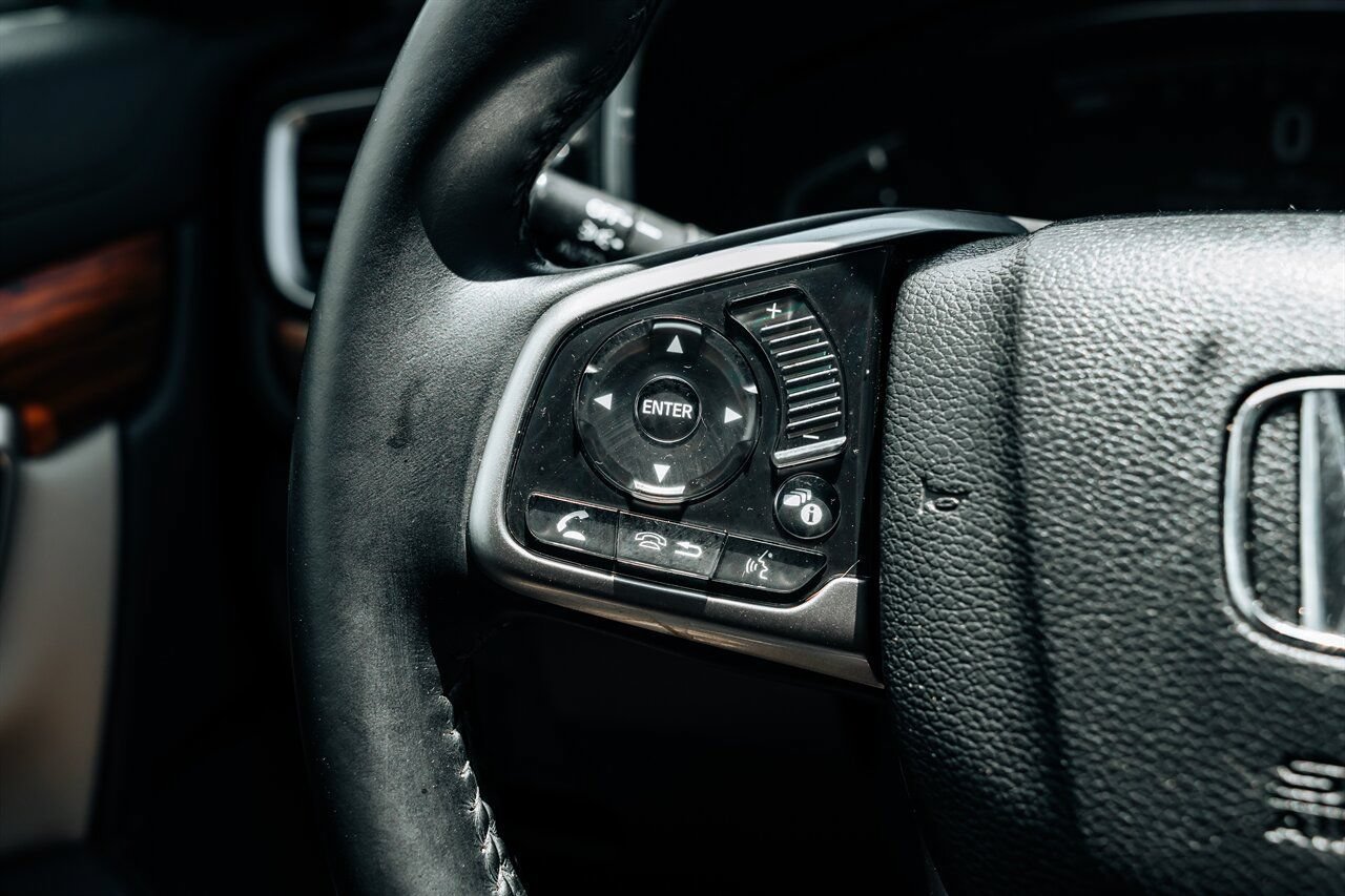 Used 2017 Honda CR-V Touring image 28