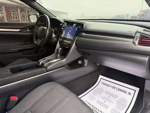 Used 2018 Honda Civic Sport image 15