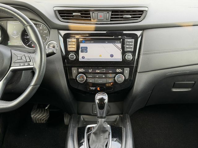 Used 2017 Nissan Rogue SL w/ SL Premium Package AWD/4WD image 22