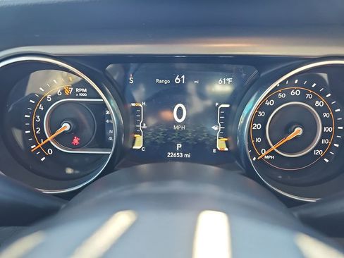 Used 2023 Jeep Gladiator Willys image 23