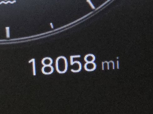 Used 2024 Hyundai Elantra SEL image 17