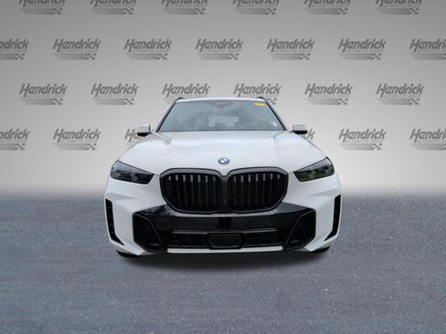 Certified 2025 BMW X5 xDrive40i w/ M Sport Package AWD/4WD image 5