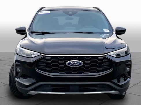 Certified 2025 Ford Escape ST-Line Select AWD/4WD image 4