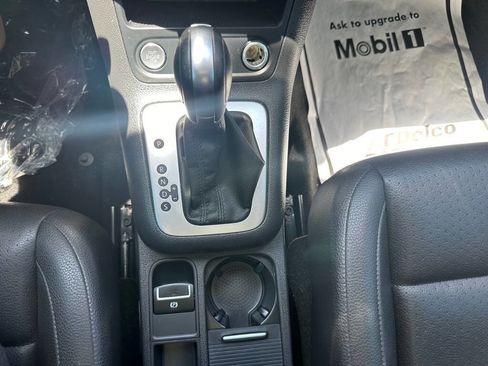 Used 2017 Volkswagen Tiguan Wolfsburg Edition image 19