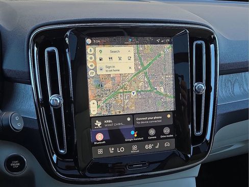 New 2026 Volvo XC40 B5 Plus w/ Protection Package Premier image 25