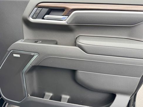 New 2026 Chevrolet Silverado 1500 RST w/ RST All Star Premium Package AWD/4WD image 9