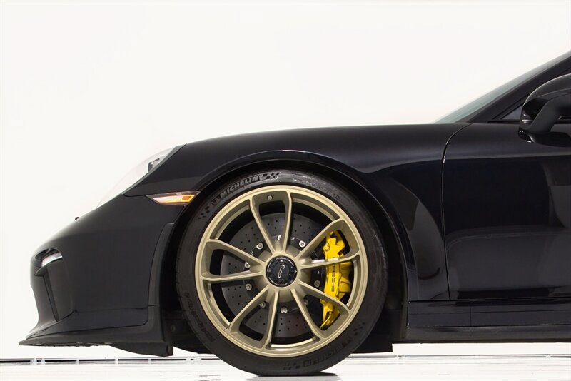 Used 2018 Porsche 911 GT3 RWD image 6