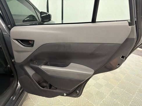 Used 2024 Subaru Crosstrek 2.0i Premium AWD/4WD image 17