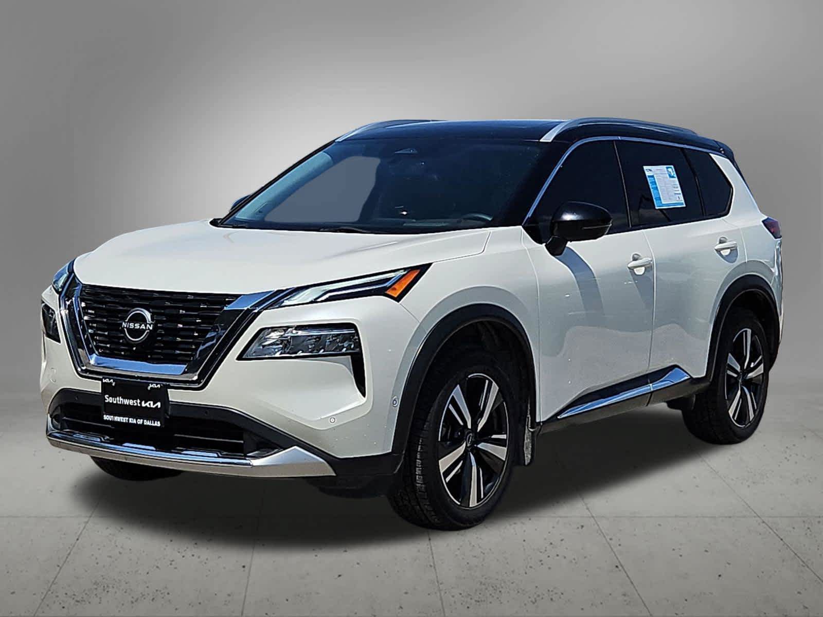 Used 2023 Nissan Rogue Platinum w/ Platinum Premium Package FWD image 9
