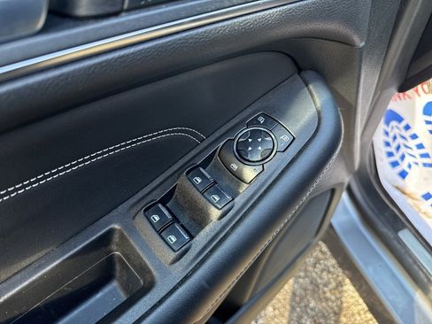 Used 2024 Ford Edge Titanium image 11