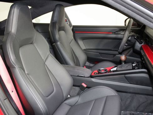 Certified 2026 Porsche 911 Carrera T RWD image 37