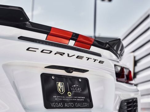 Used 2025 Chevrolet Corvette Z06 RWD image 16