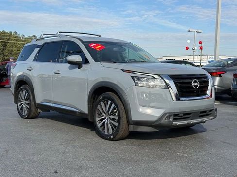 Certified 2022 Nissan Pathfinder Platinum w/ Cargo Package image 1