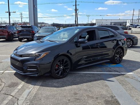 Used 2020 Toyota Corolla SE image 3