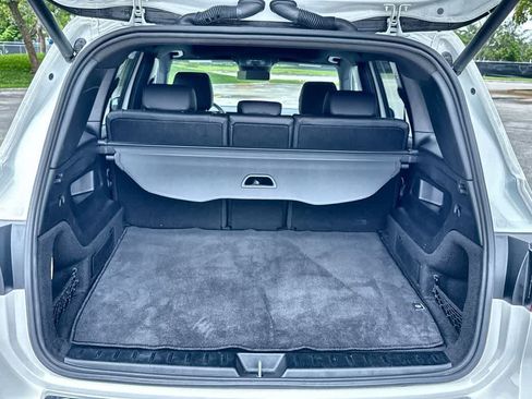 Used 2025 Mercedes-Benz GLB 250 image 25