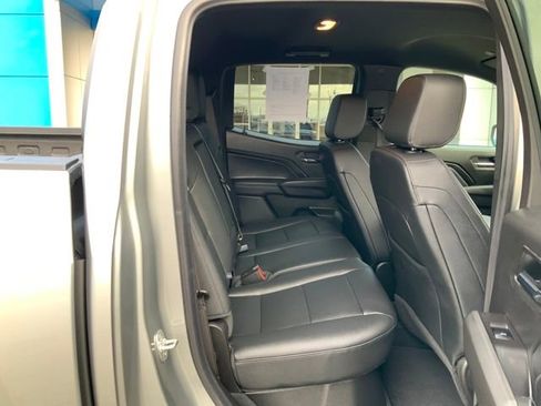 Used 2024 Chevrolet Colorado LT w/ LT Convenience Package III image 17