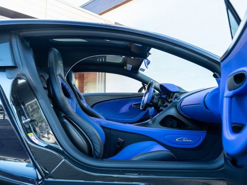 Used 2020 Bugatti Chiron image 43