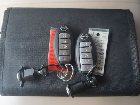 Used 2024 Nissan Armada Platinum w/ Cargo Package image 40