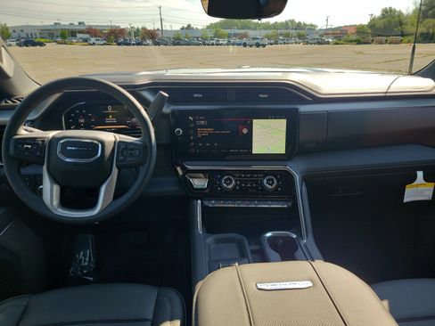 New 2026 GMC Sierra 2500 Denali w/ Max Trailering Package AWD/4WD image 3