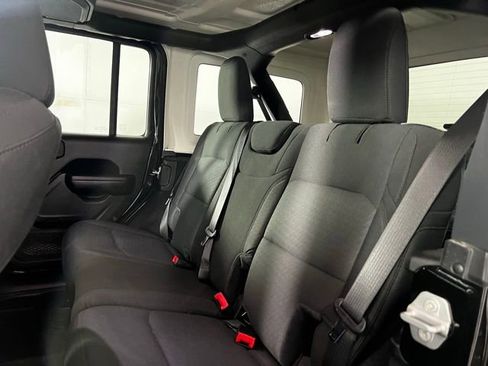 Used 2023 Jeep Wrangler Willys image 18